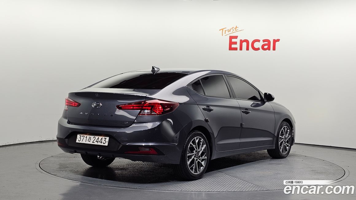 Hyundai AVANTE 2020