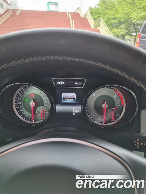 Mercedes-Benz GLA-Class 2016