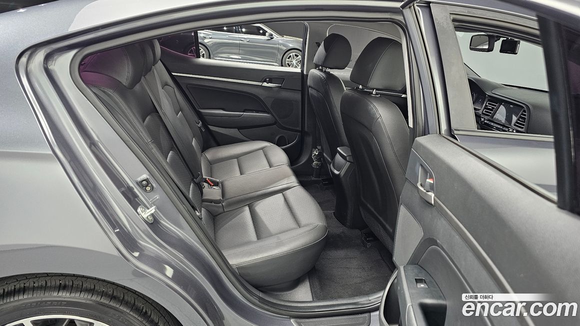 Hyundai AVANTE 2020