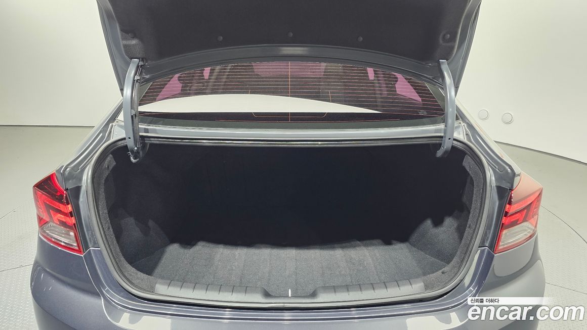 Hyundai AVANTE 2020