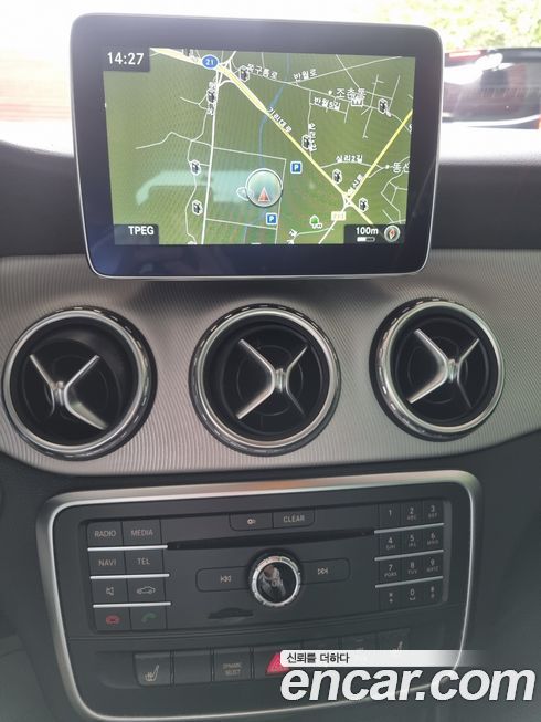 Mercedes-Benz GLA-Class 2016