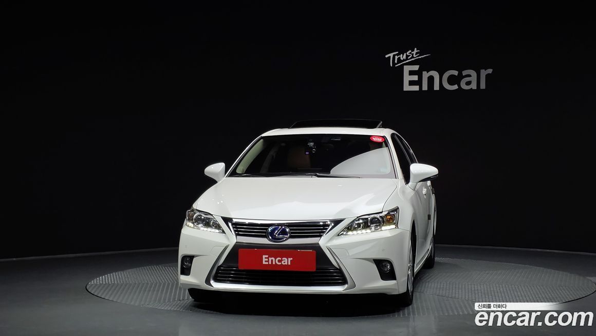 Lexus CT200h 2014
