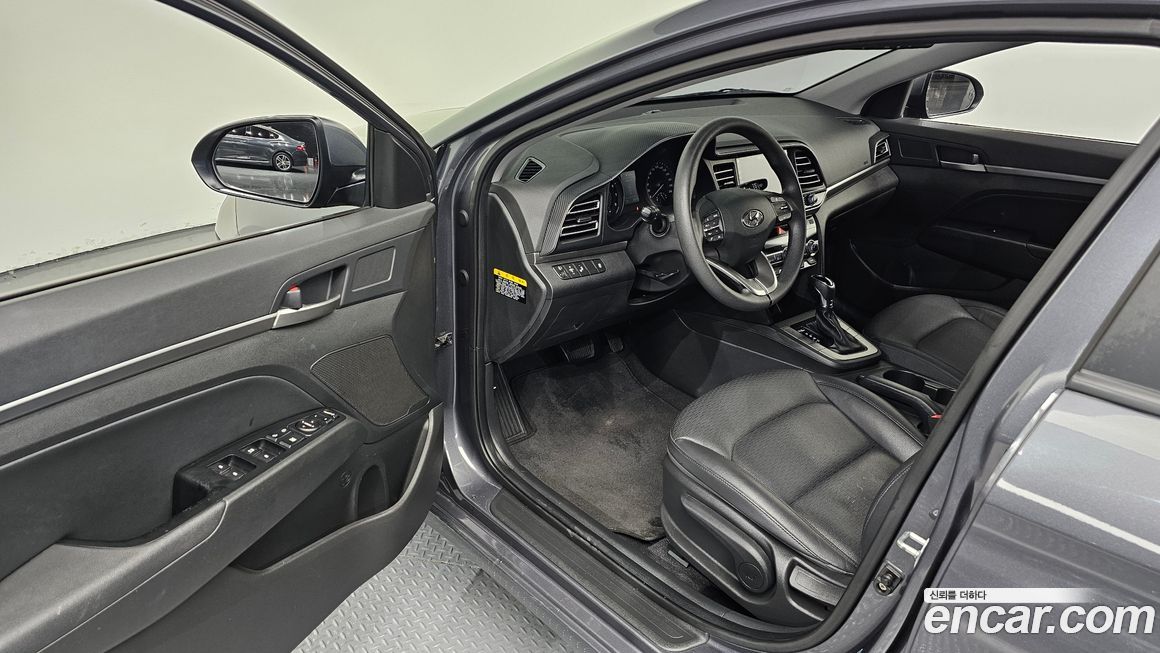 Hyundai AVANTE 2020