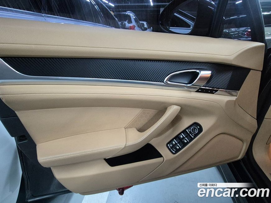 Porsche Panamera 2011