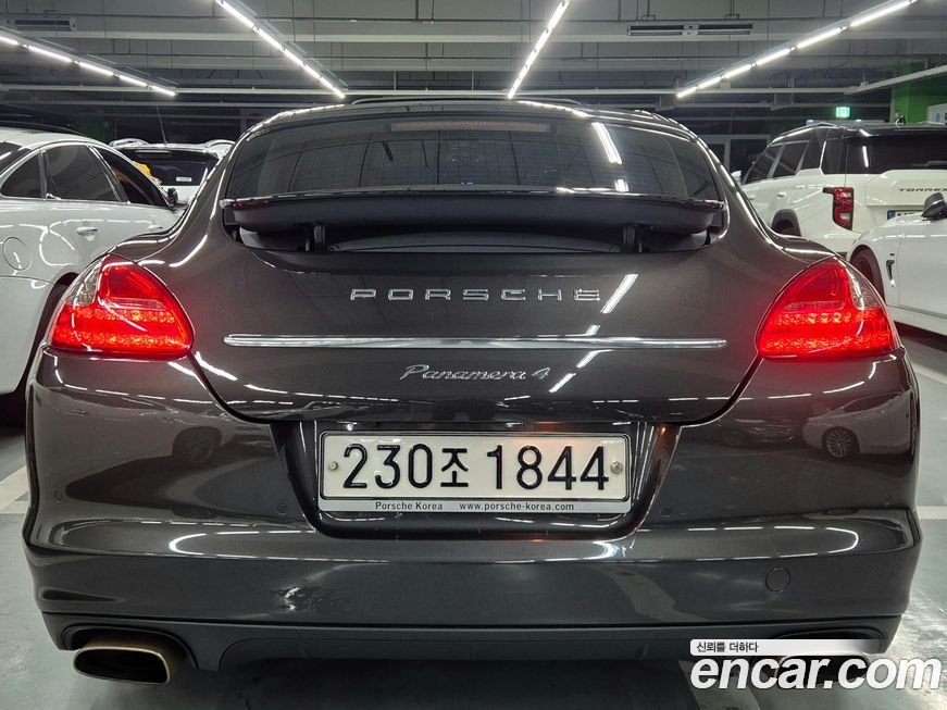 Porsche Panamera 2011