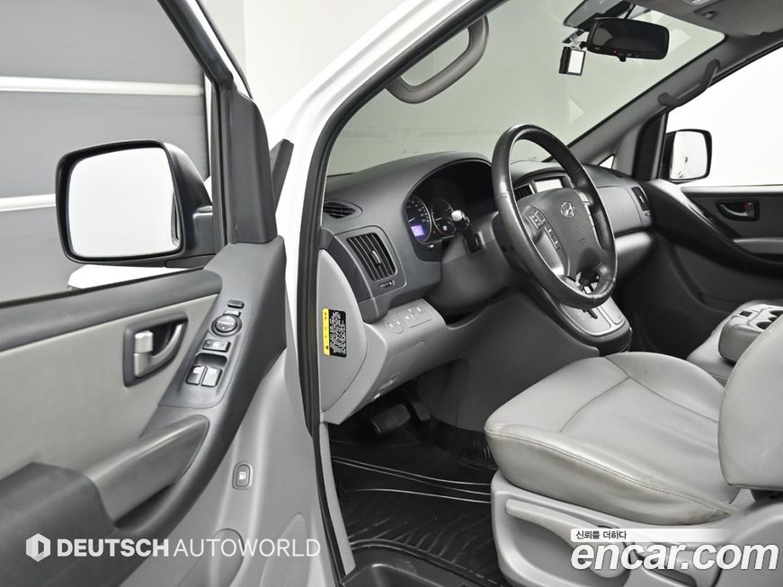 Hyundai Starex 2019