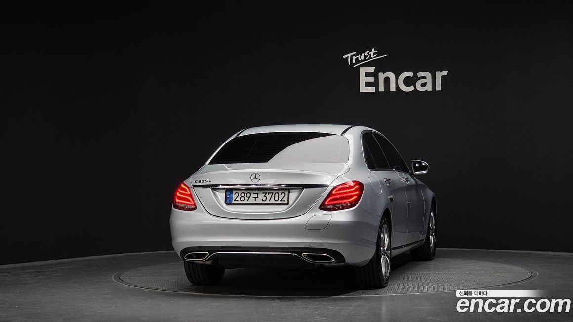 Mercedes-Benz C-Class 2018