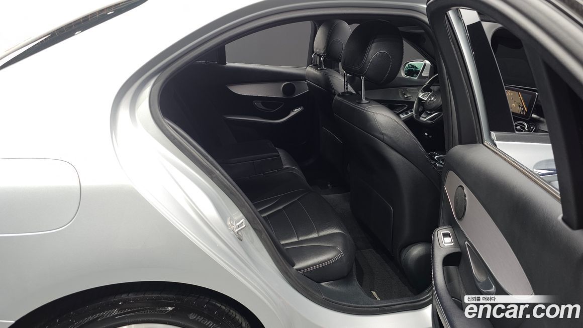 Mercedes-Benz C-Class 2018