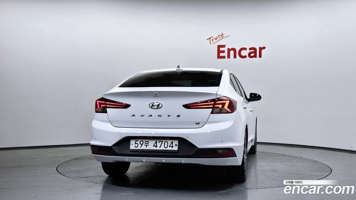 Hyundai AVANTE 2019