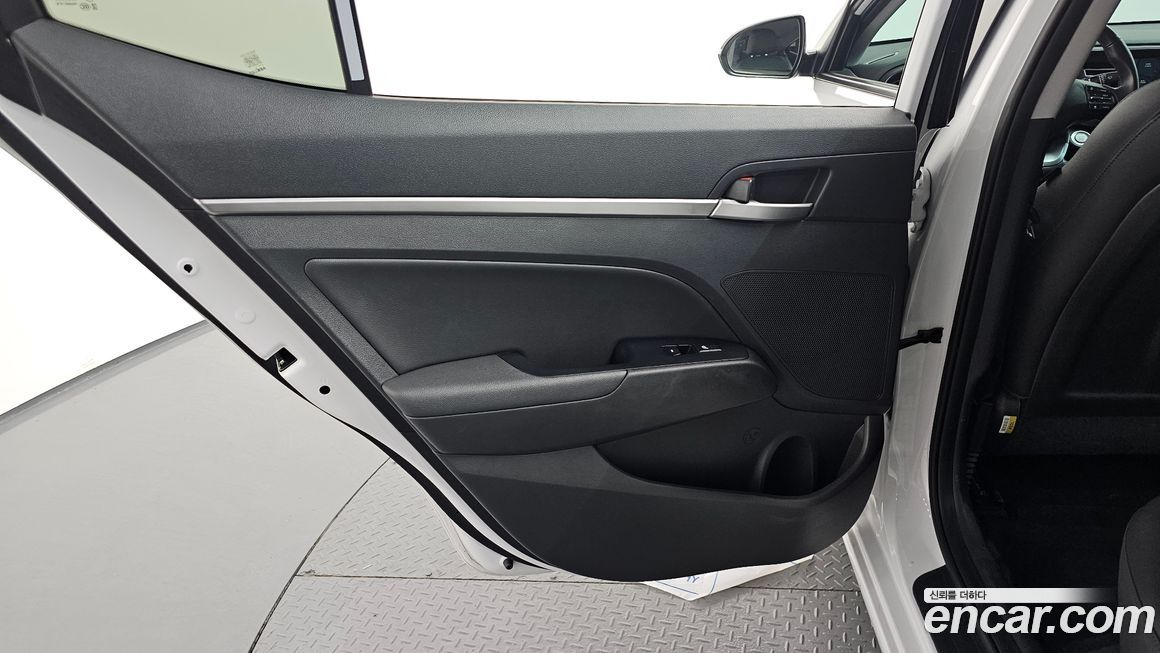 Hyundai AVANTE 2019
