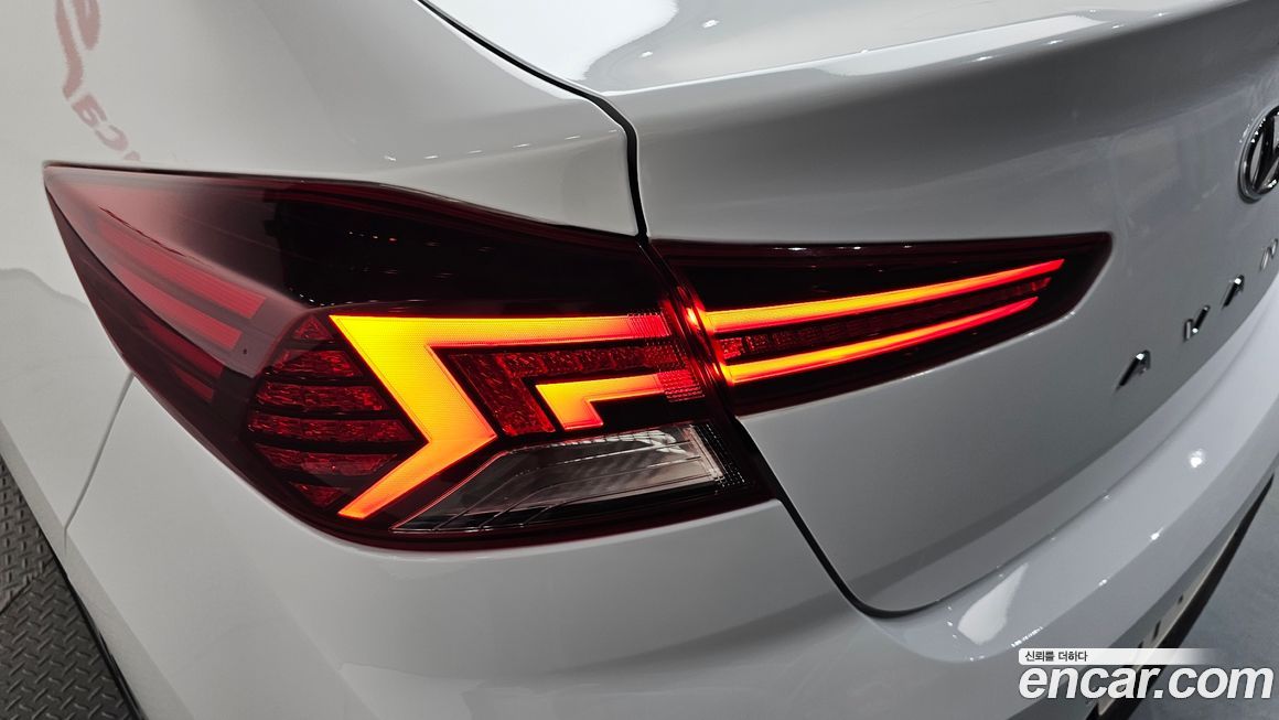 Hyundai AVANTE 2019