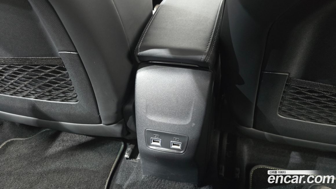 Peugeot 208 2021