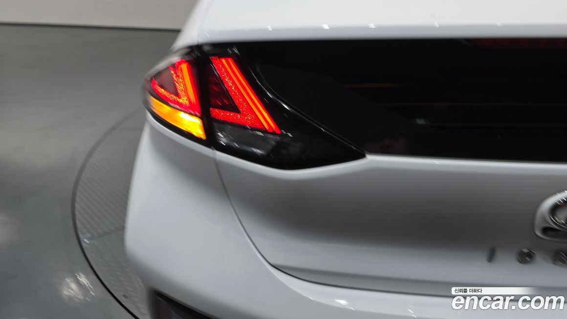 Hyundai Ioniq 2020