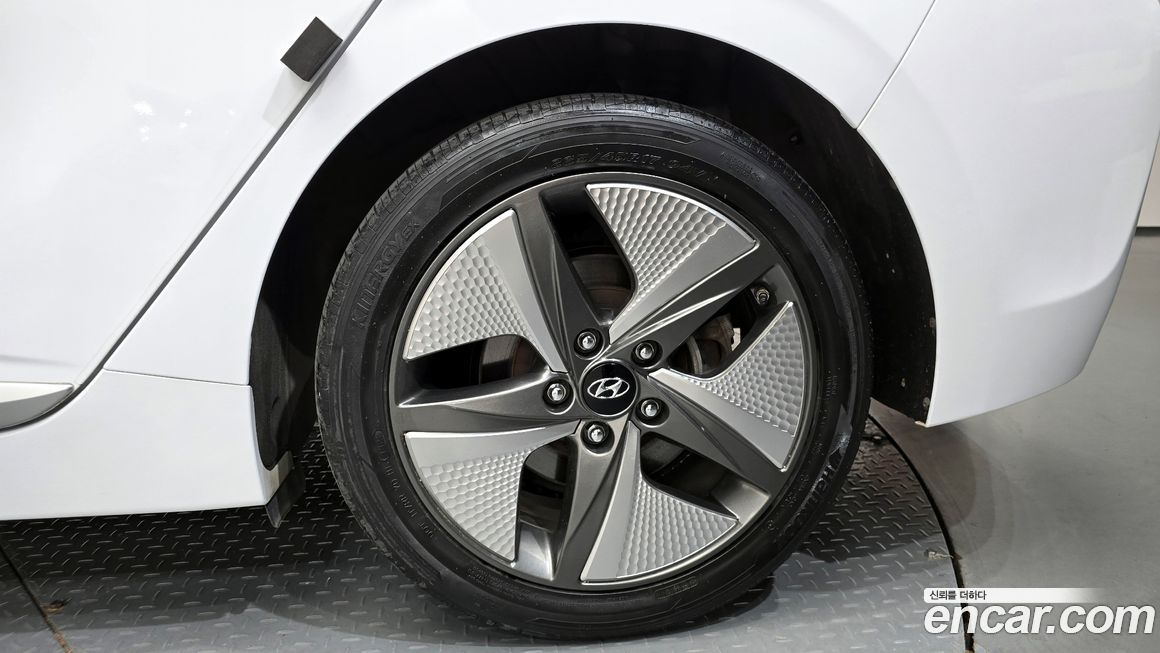 Hyundai Ioniq 2020