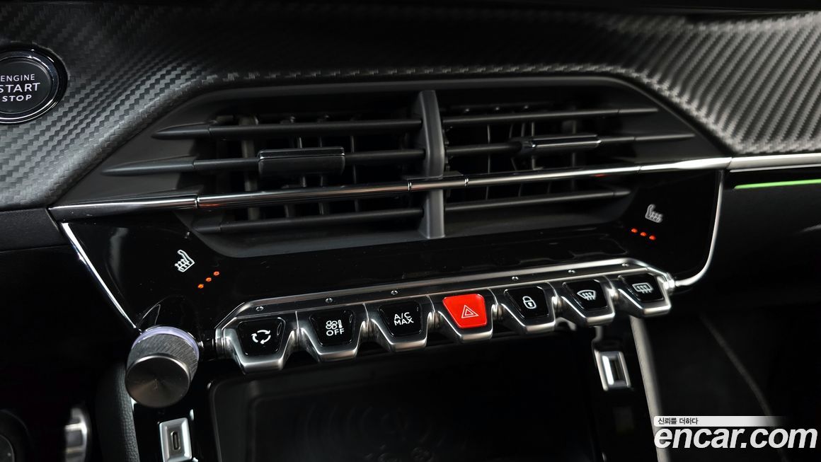 Peugeot 208 2021