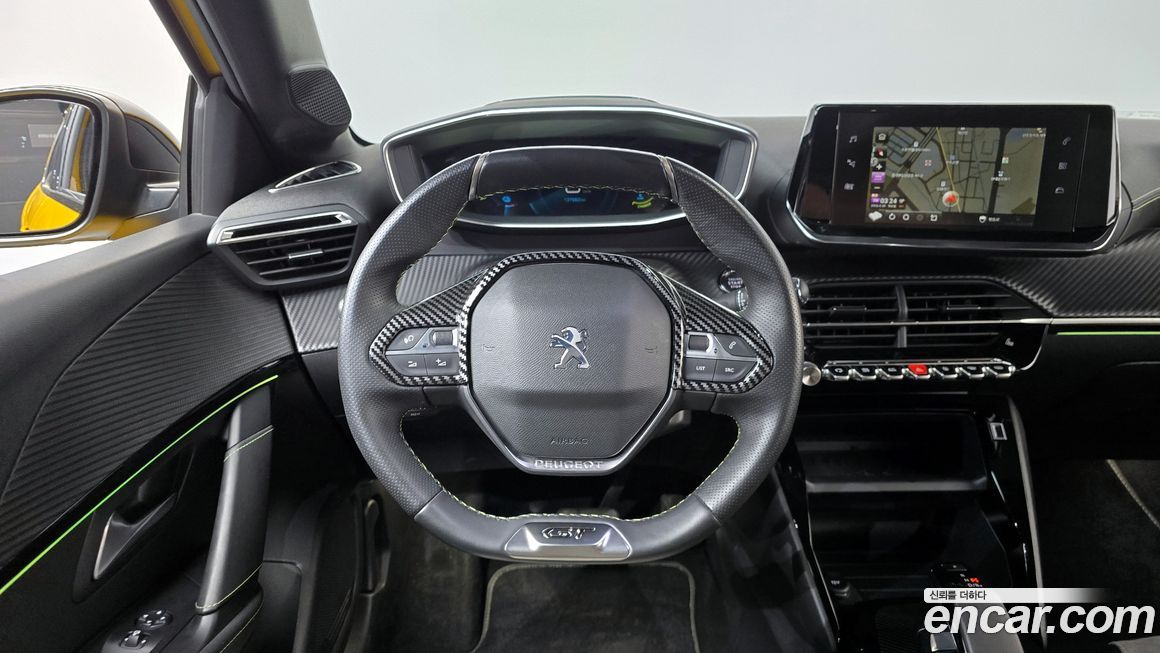 Peugeot 208 2021