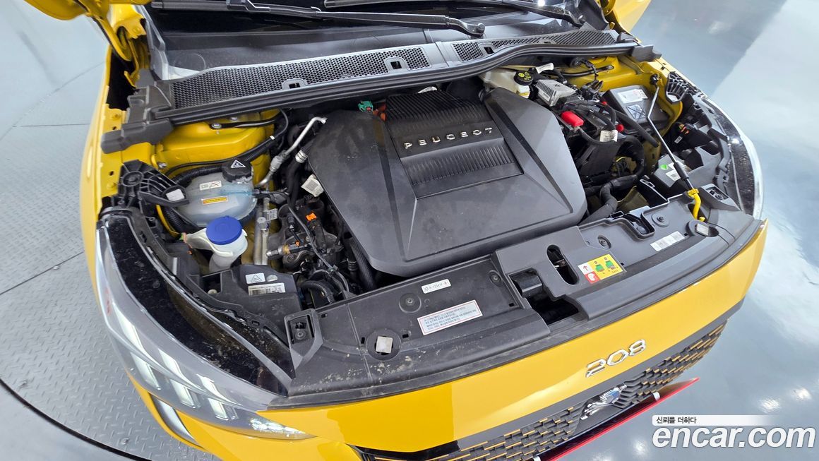 Peugeot 208 2021