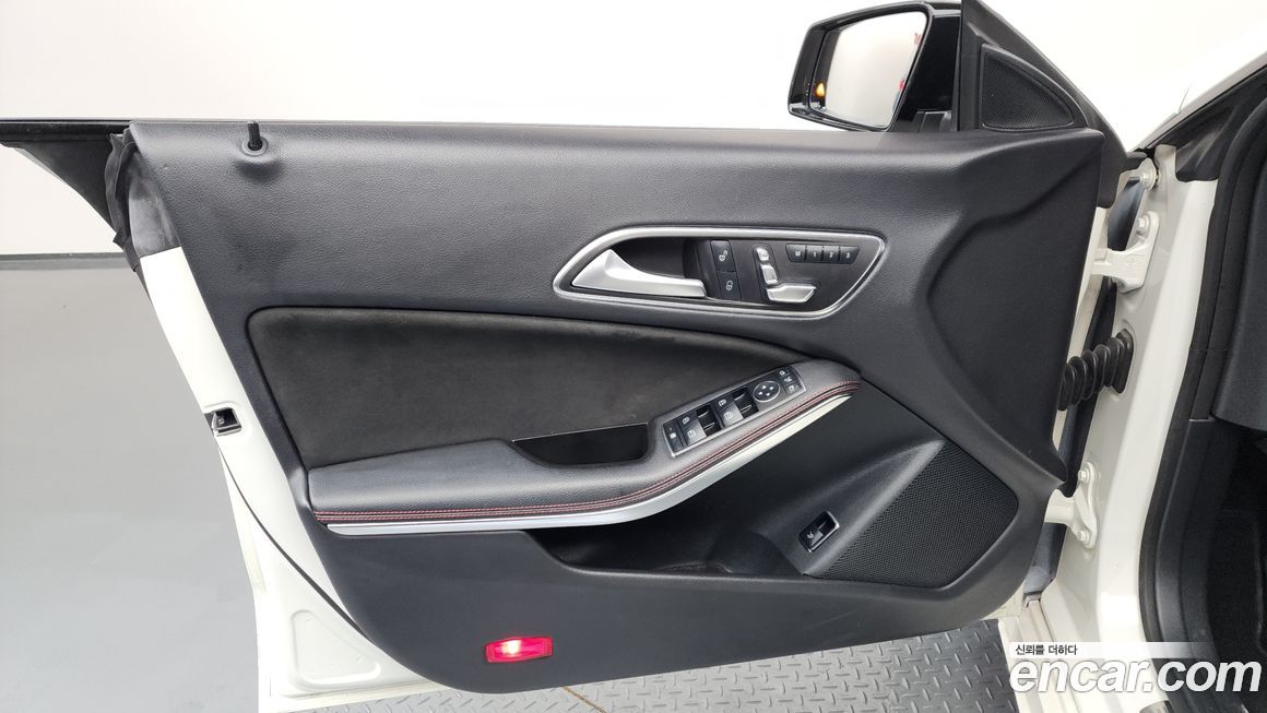 Mercedes-Benz CLA-Class 2017
