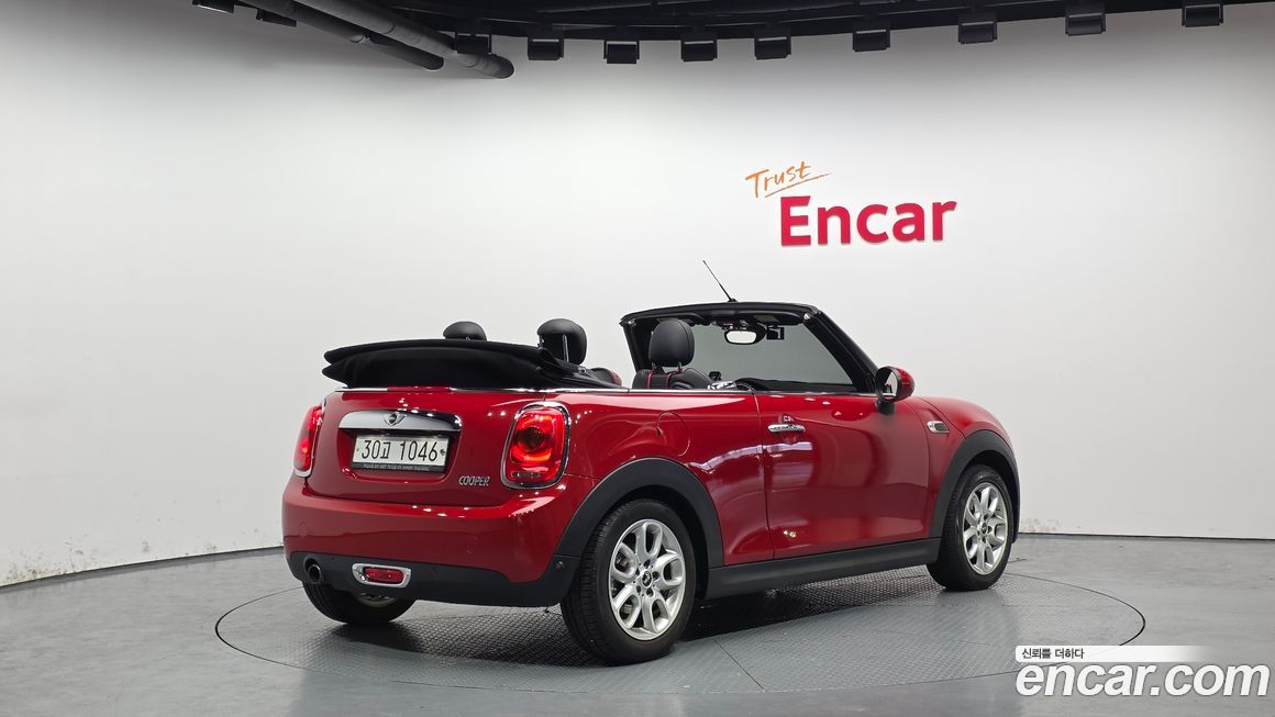 Mini Cooper Convertible 2018