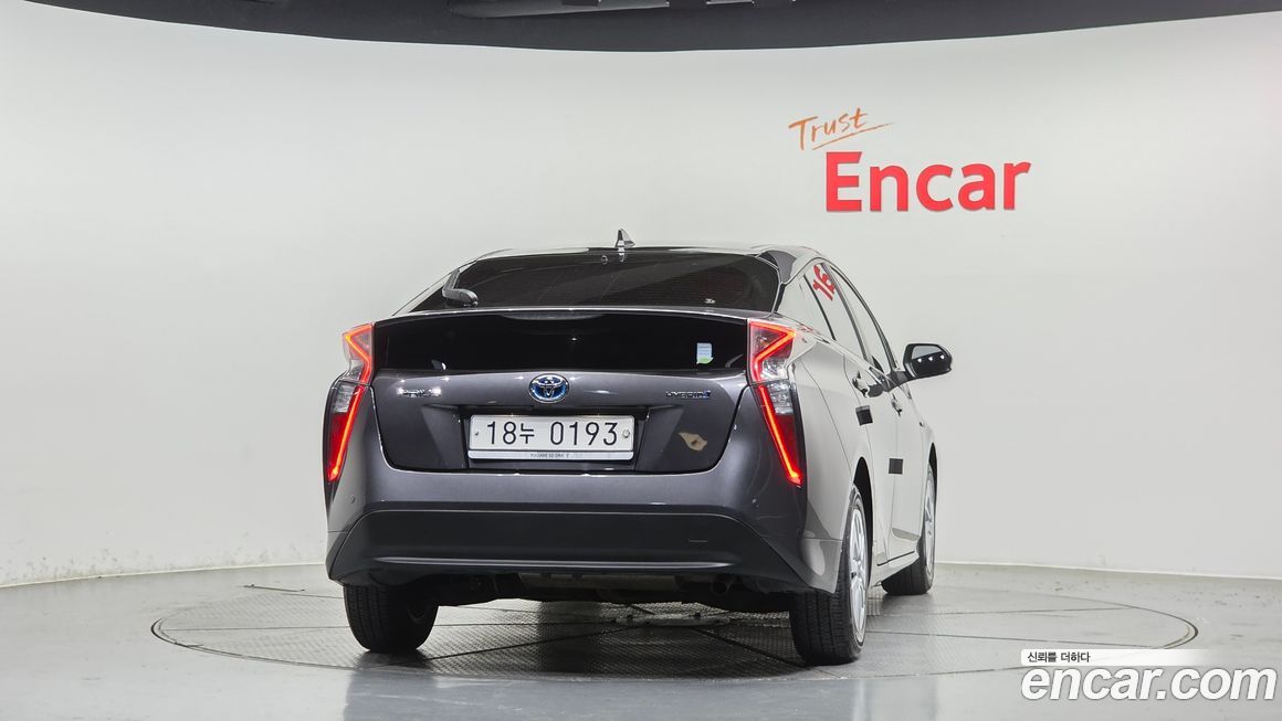 Toyota Prius 2017