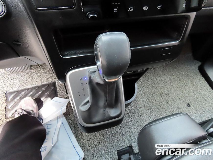 Hyundai Staria 2023