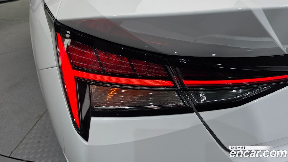 Hyundai AVANTE 2021