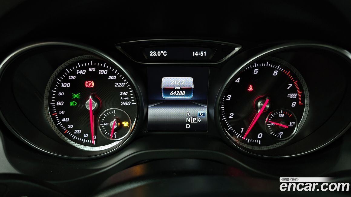 Mercedes-Benz GLA-Class 2018