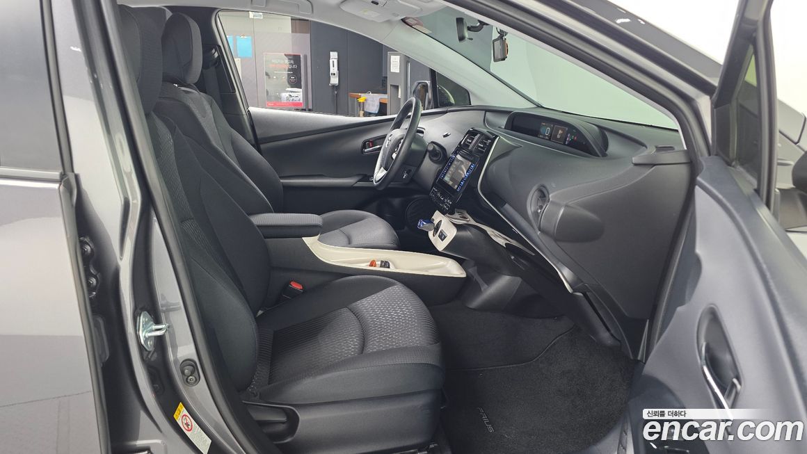 Toyota Prius 2017
