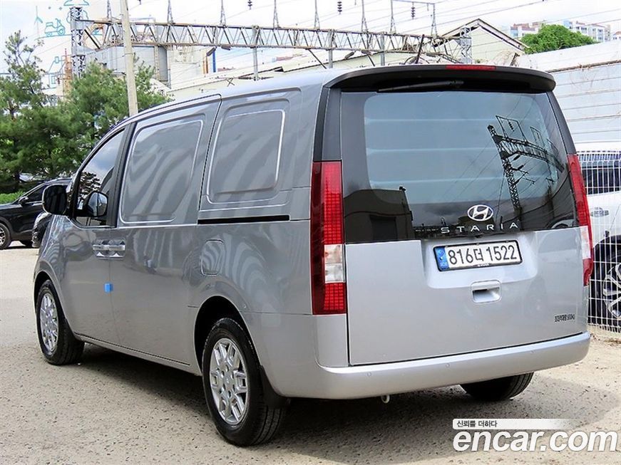 Hyundai Staria 2023