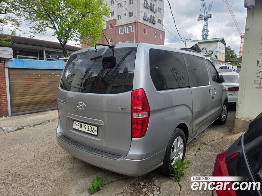 Hyundai Starex 2021
