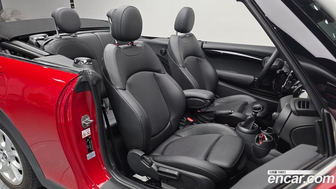 Mini Cooper Convertible 2018