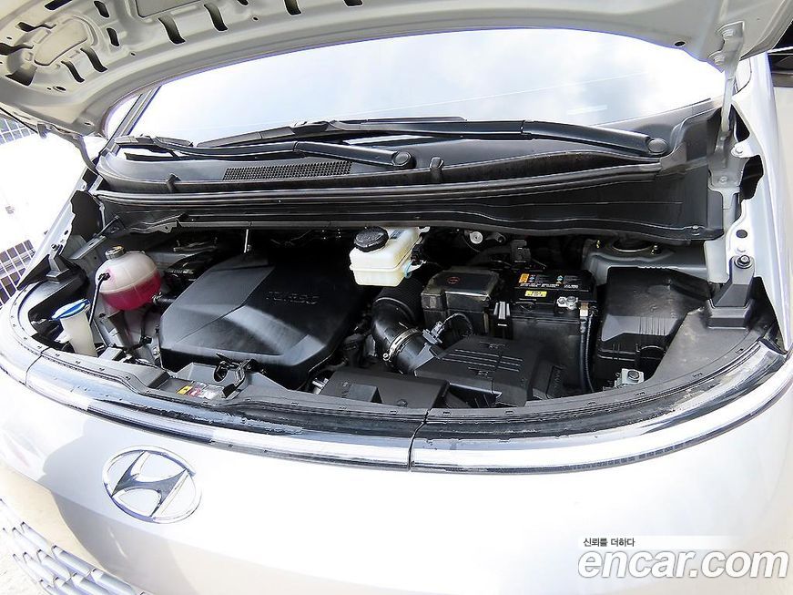 Hyundai Staria 2023