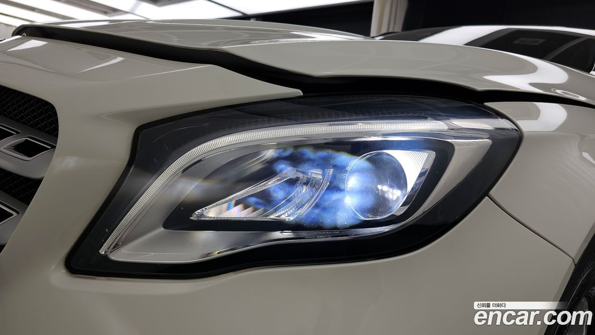 Mercedes-Benz GLA-Class 2018