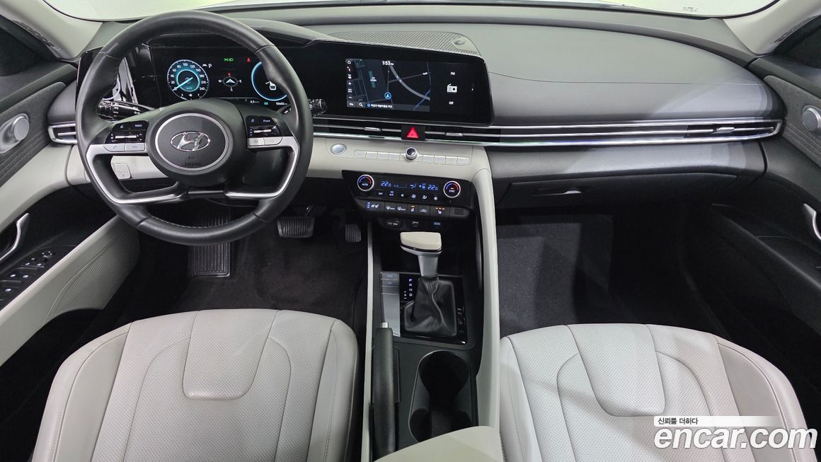 Hyundai AVANTE 2021
