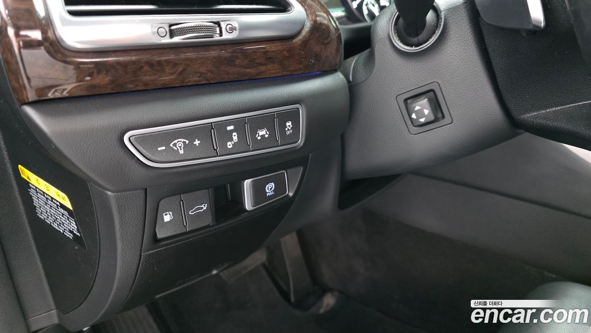 Genesis EQ900 2018