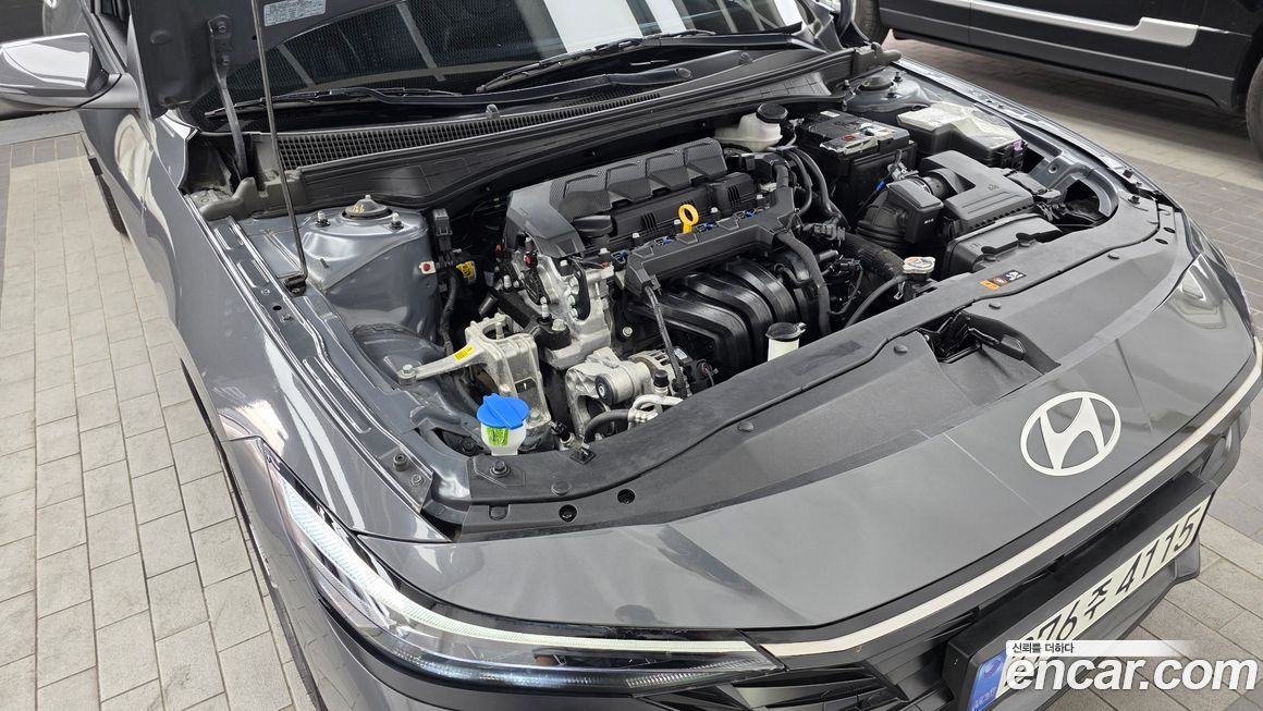 Hyundai AVANTE 2024