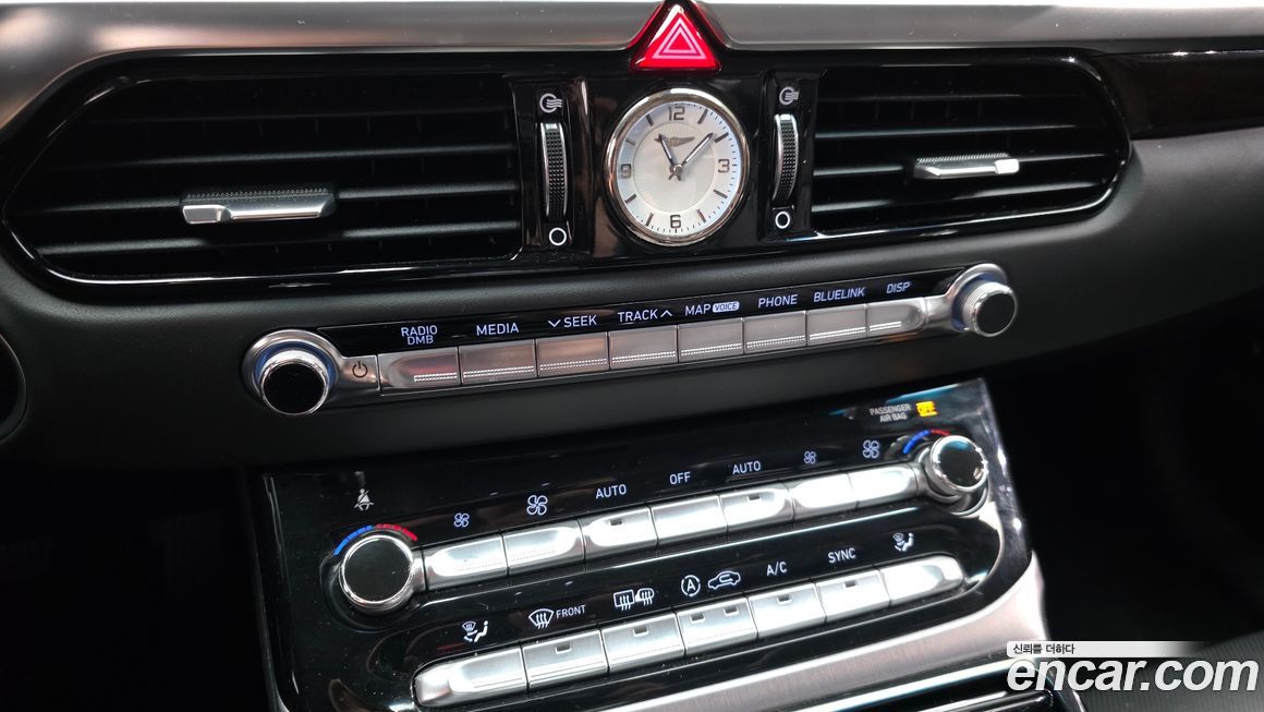 Genesis EQ900 2018
