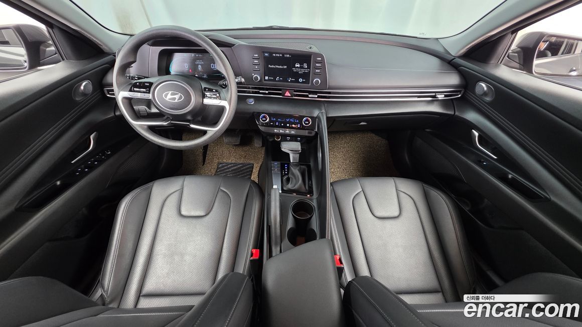 Hyundai AVANTE 2024