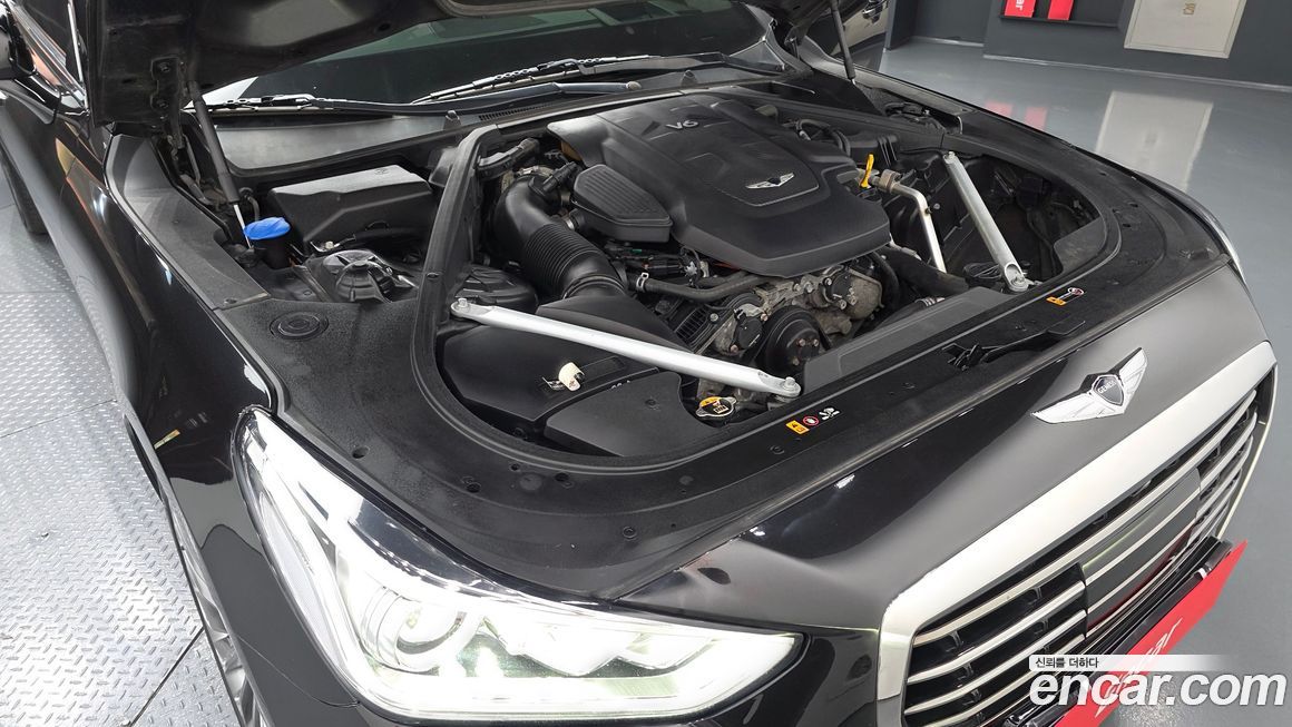 Genesis EQ900 2018