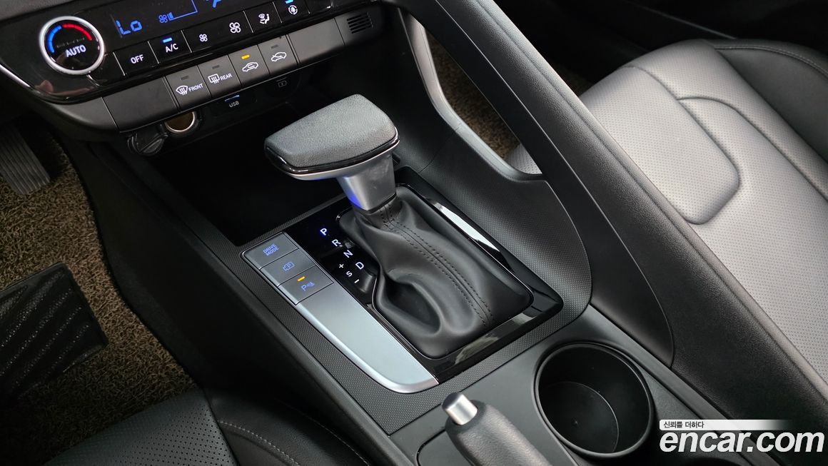 Hyundai AVANTE 2024