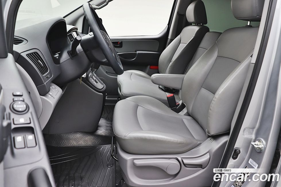 Hyundai Starex 2019