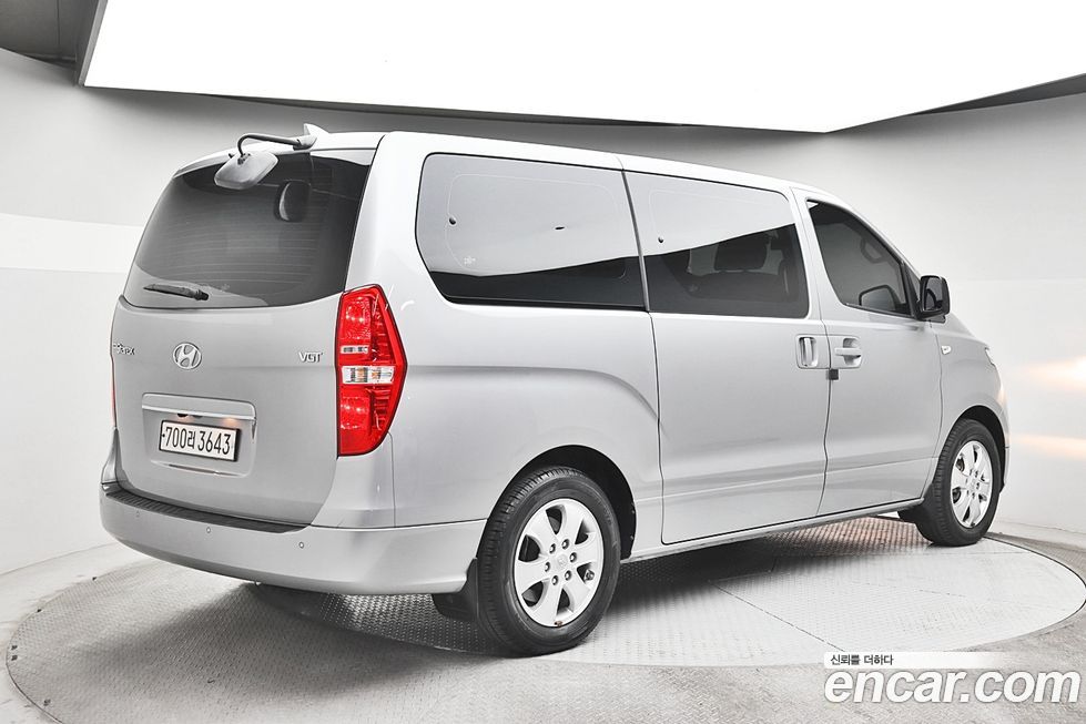 Hyundai Starex 2019