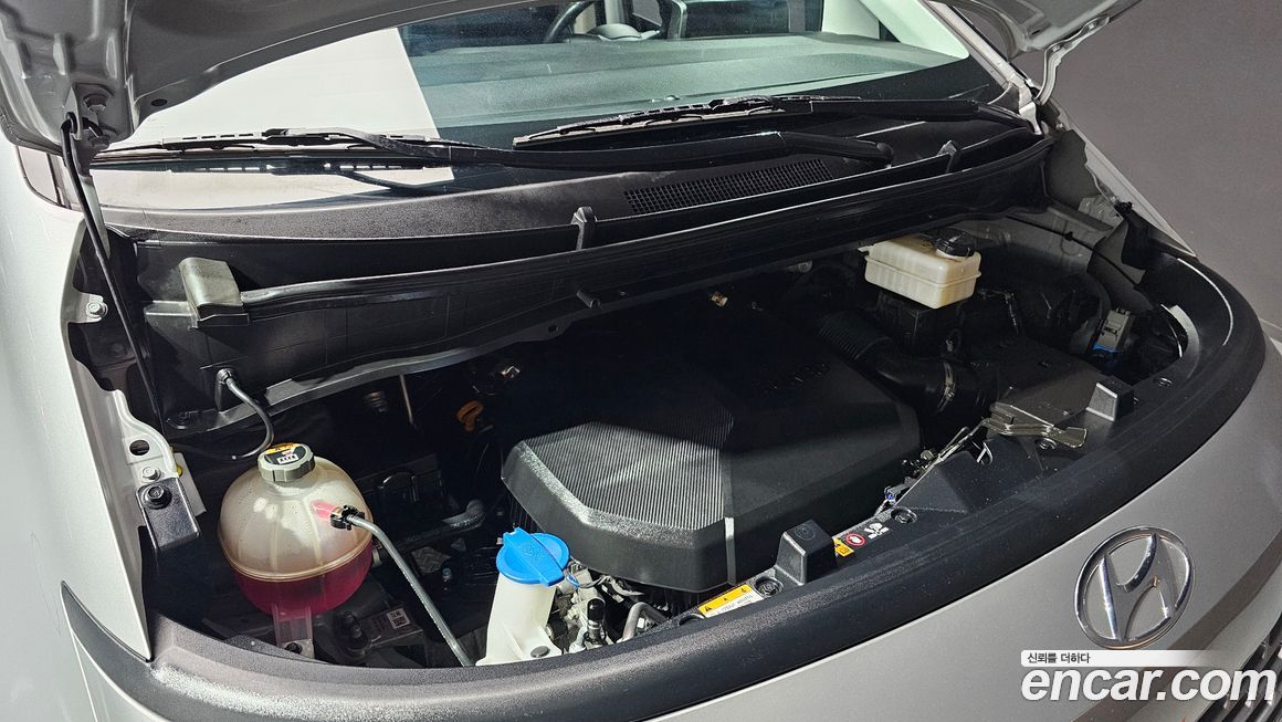 Hyundai Staria 2022