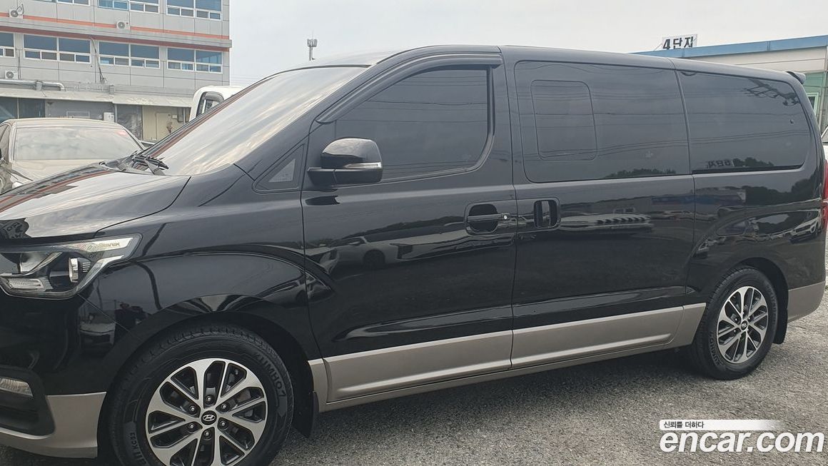 Hyundai Starex 2019