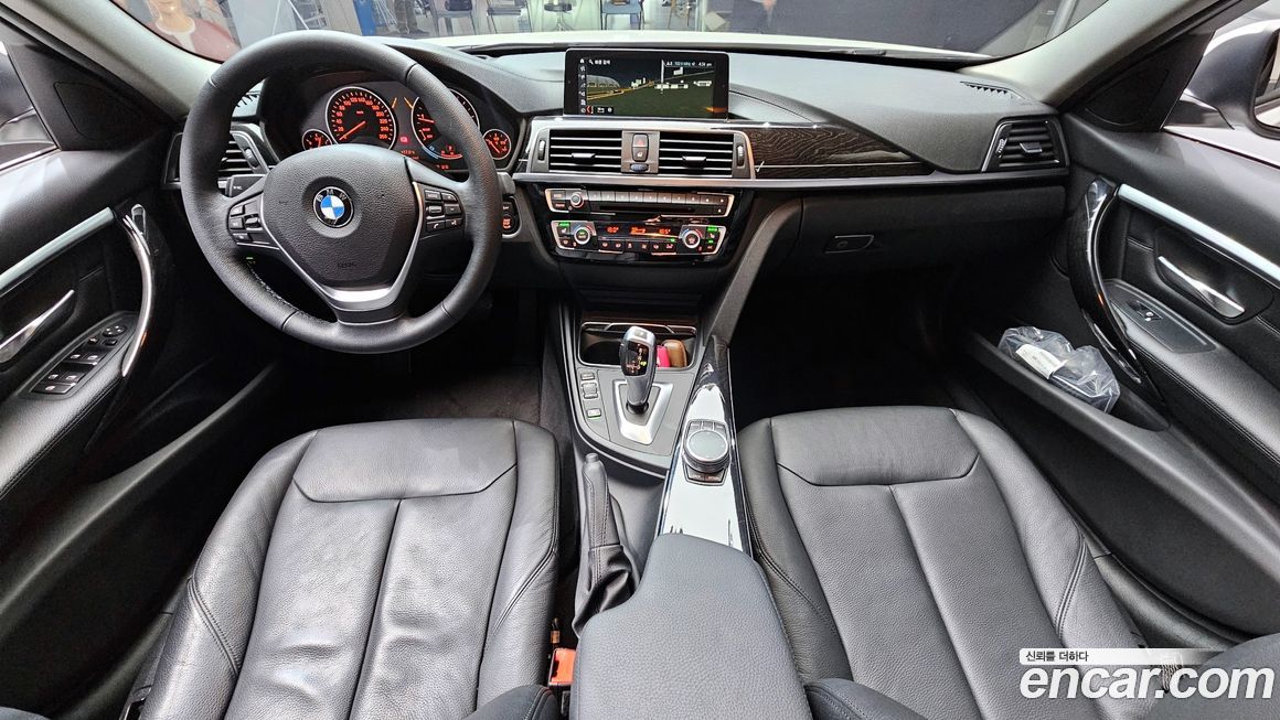 BMW 3-Series 2018