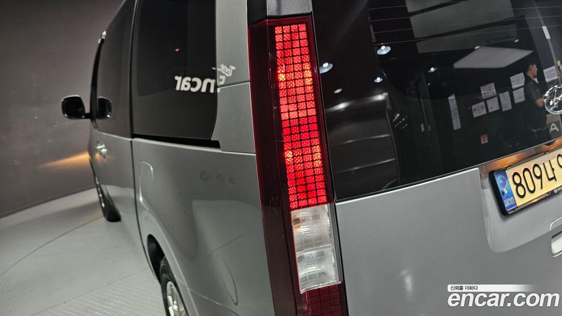 Hyundai Staria 2022