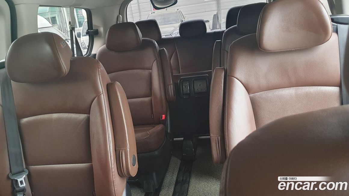 Hyundai Starex 2019