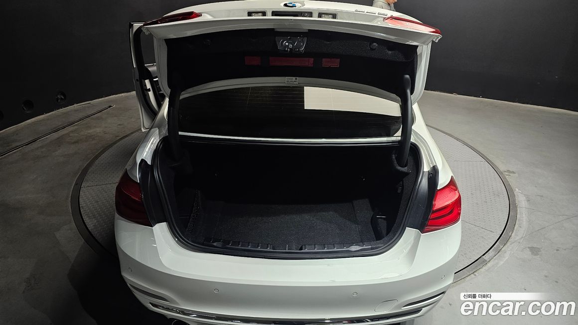 BMW 3-Series 2018