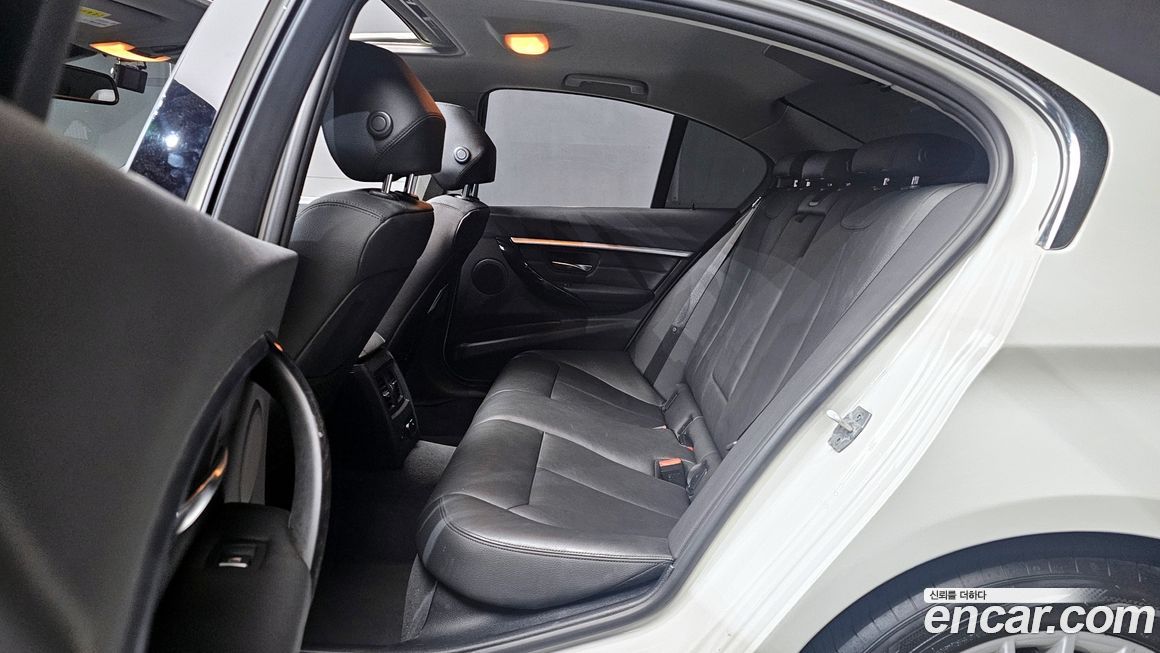 BMW 3-Series 2018