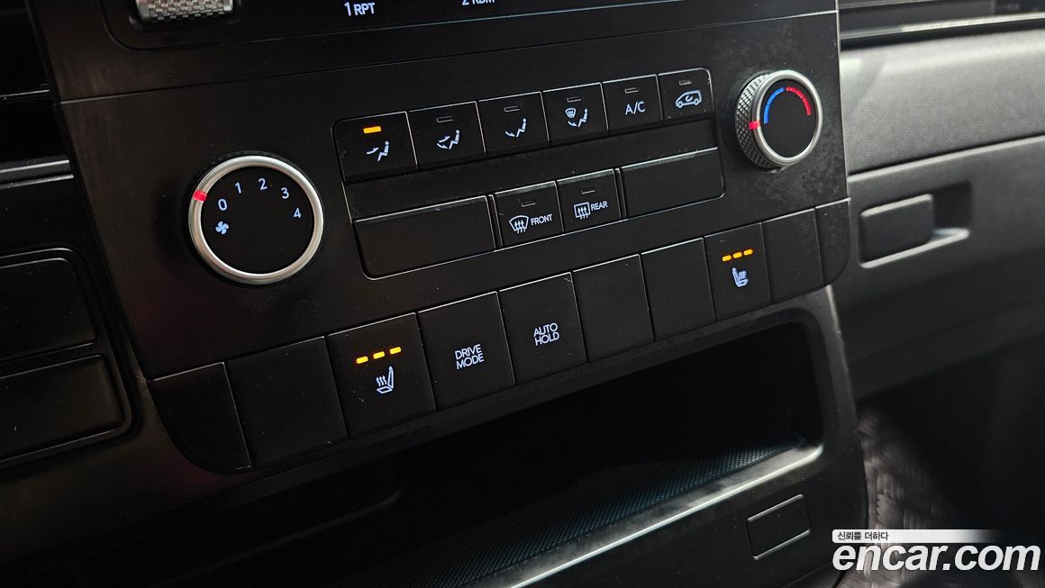 Hyundai Staria 2022